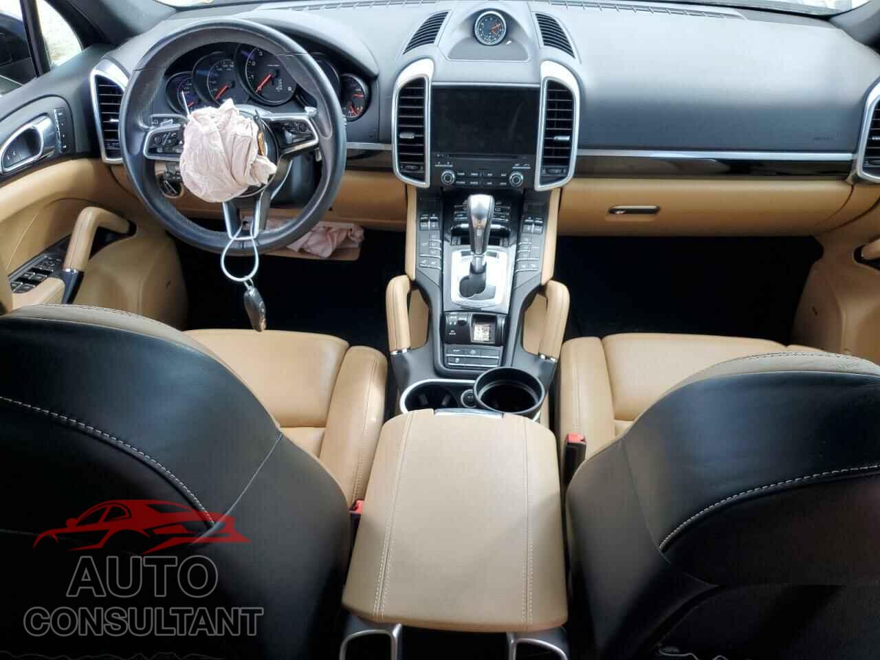 PORSCHE CAYENNE 2018 - WP1AA2A22JKA06545