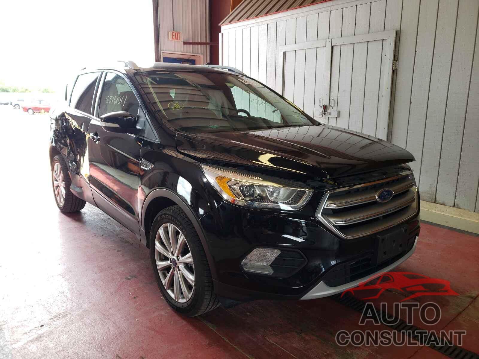FORD ESCAPE 2017 - 1FMCU9J92HUE52714