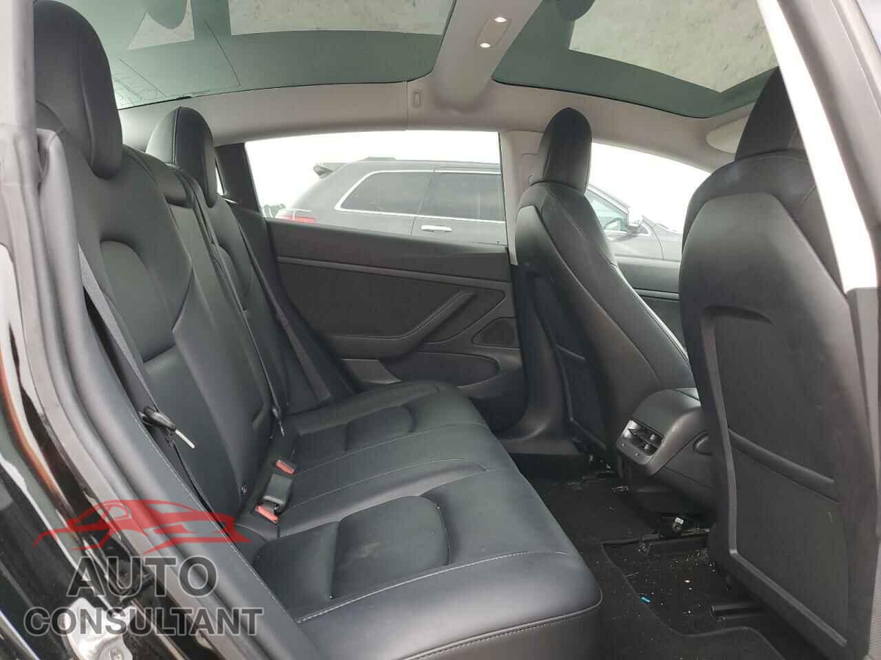 TESLA MODEL 3 2020 - 5YJ3E1EA2LF609327