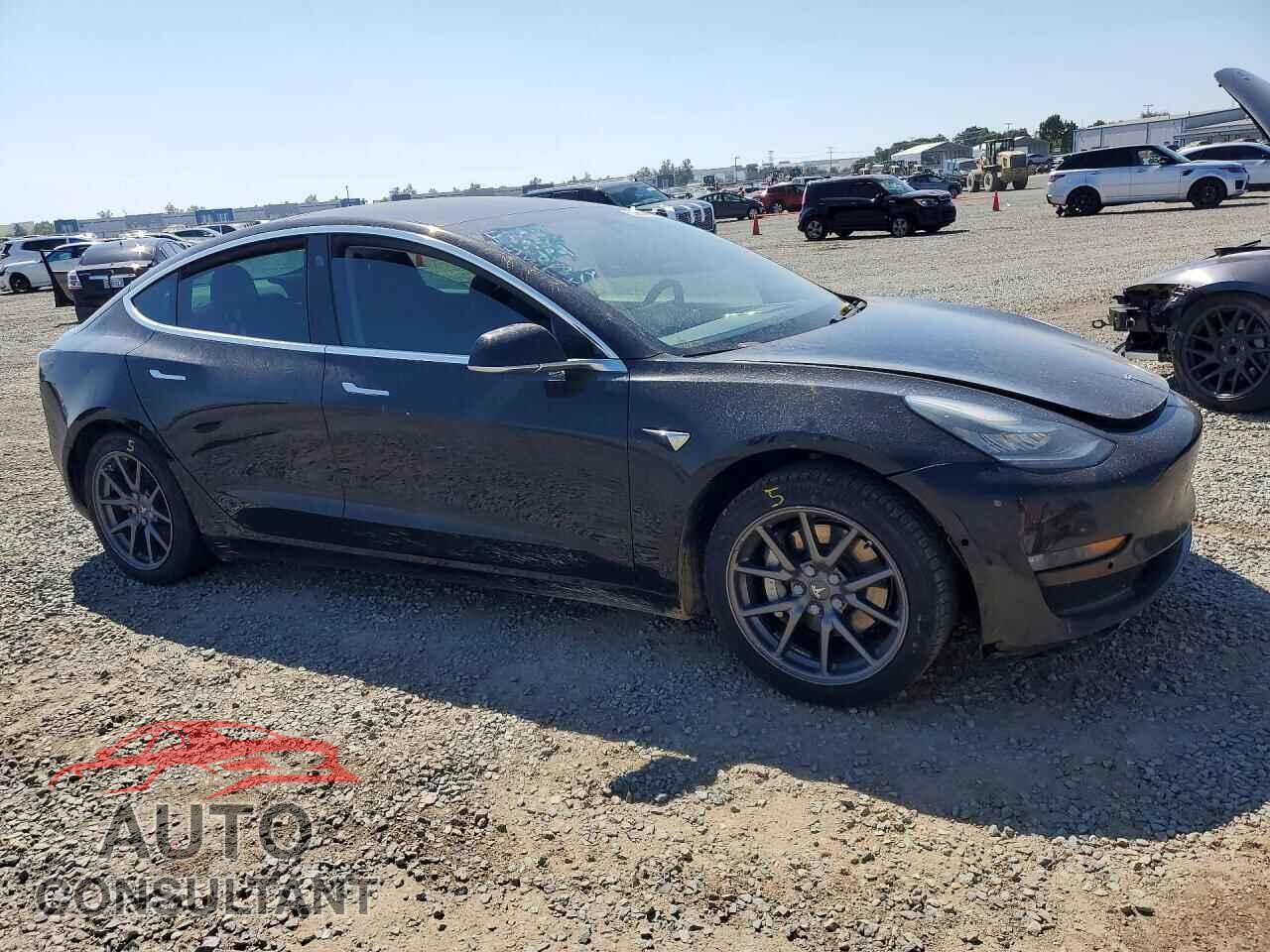 TESLA MODEL 3 2019 - 5YJ3E1EA5KF410156