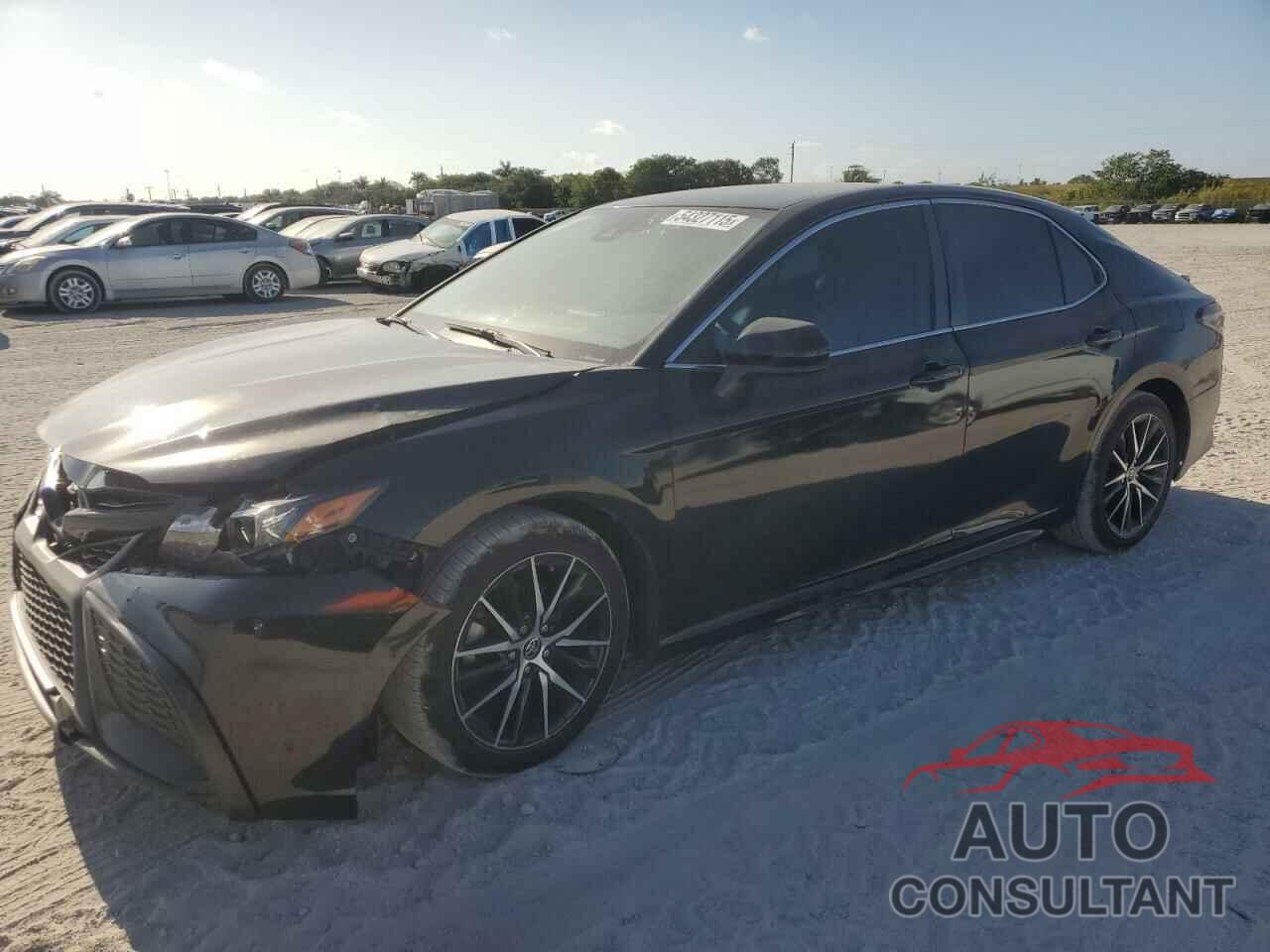 TOYOTA CAMRY 2021 - 4T1G11AK5MU590000