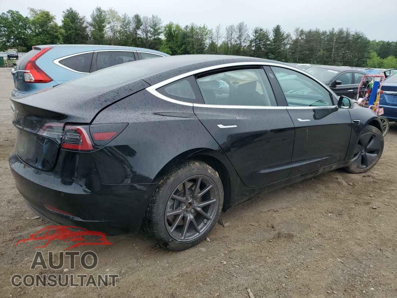 TESLA MODEL 3 2018 - 5YJ3E1EA4JF157409