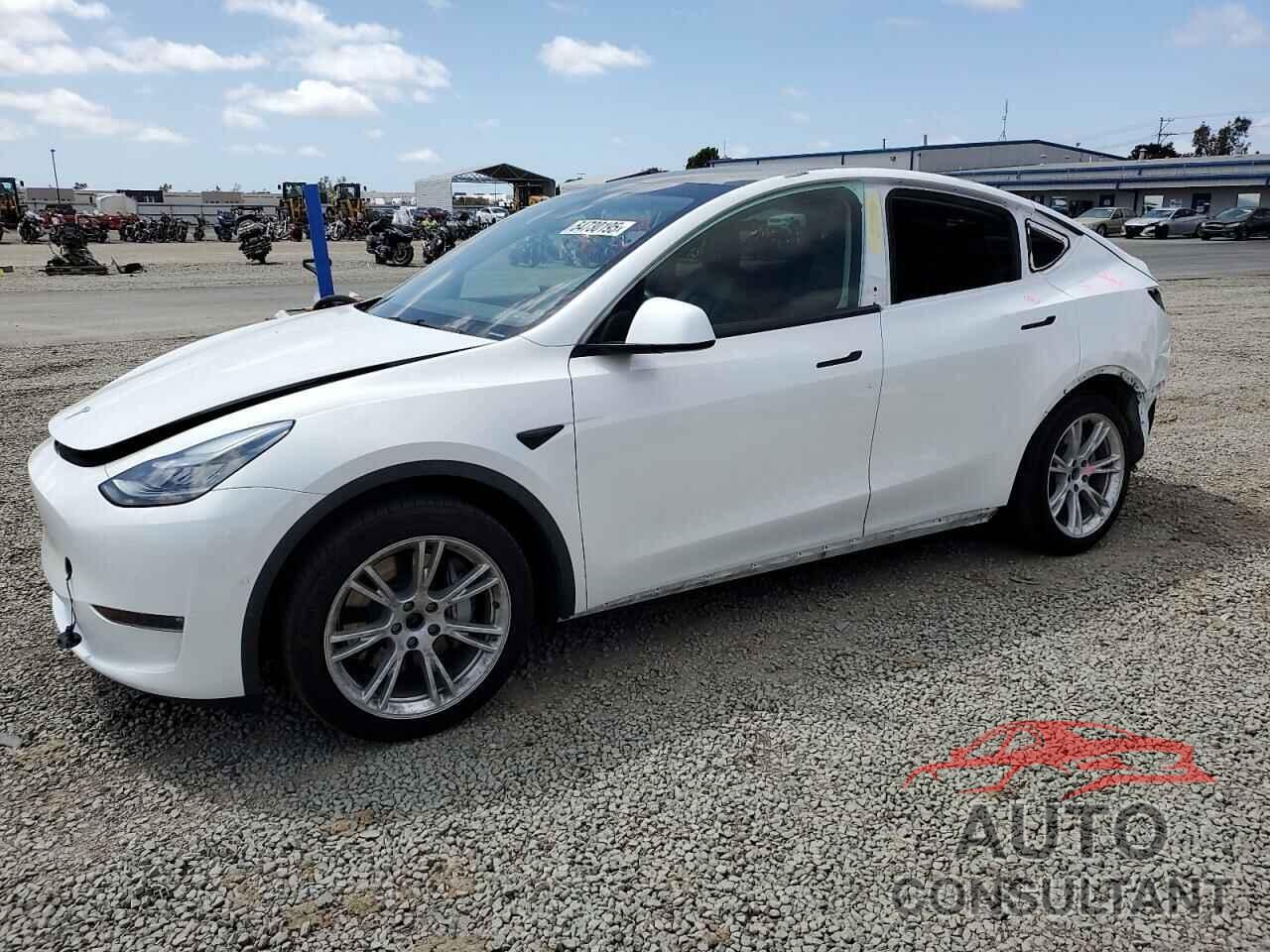 TESLA MODEL Y 2021 - 5YJYGAEE0MF159388