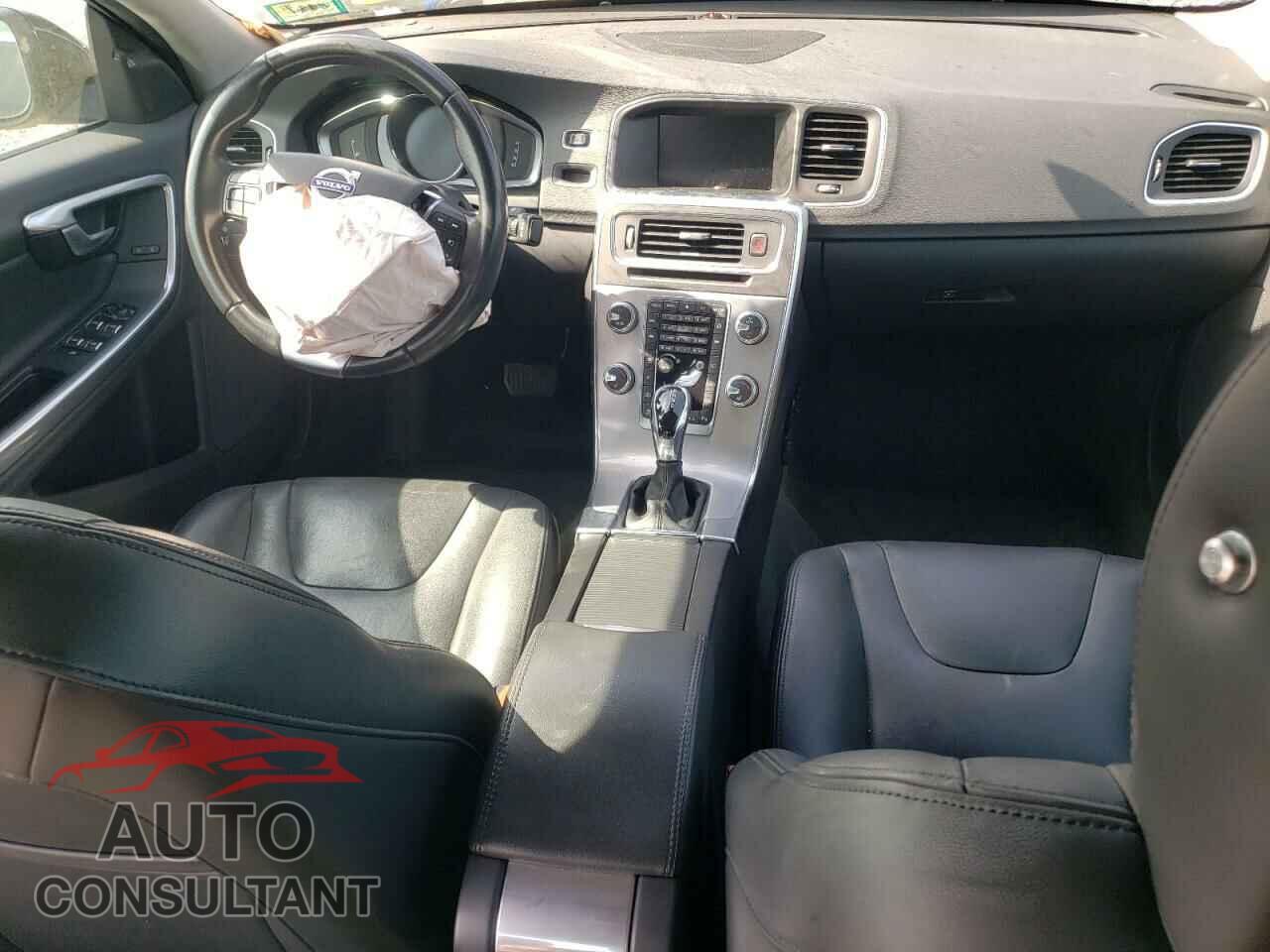 VOLVO S60 2018 - LYV402TK8JB168564