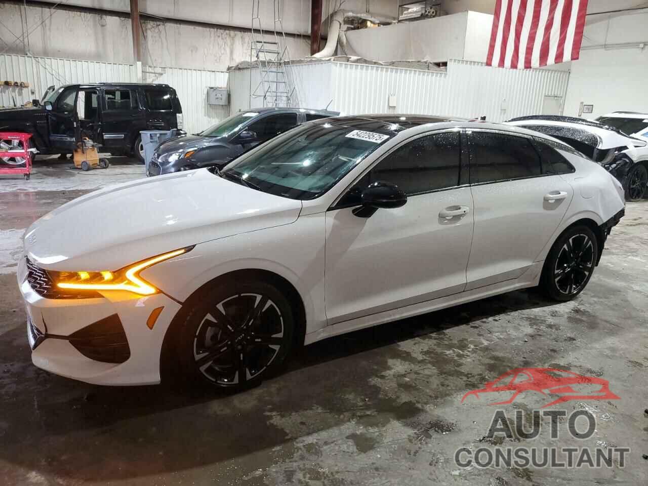 KIA K5 2023 - 5XXG64J24PG184971
