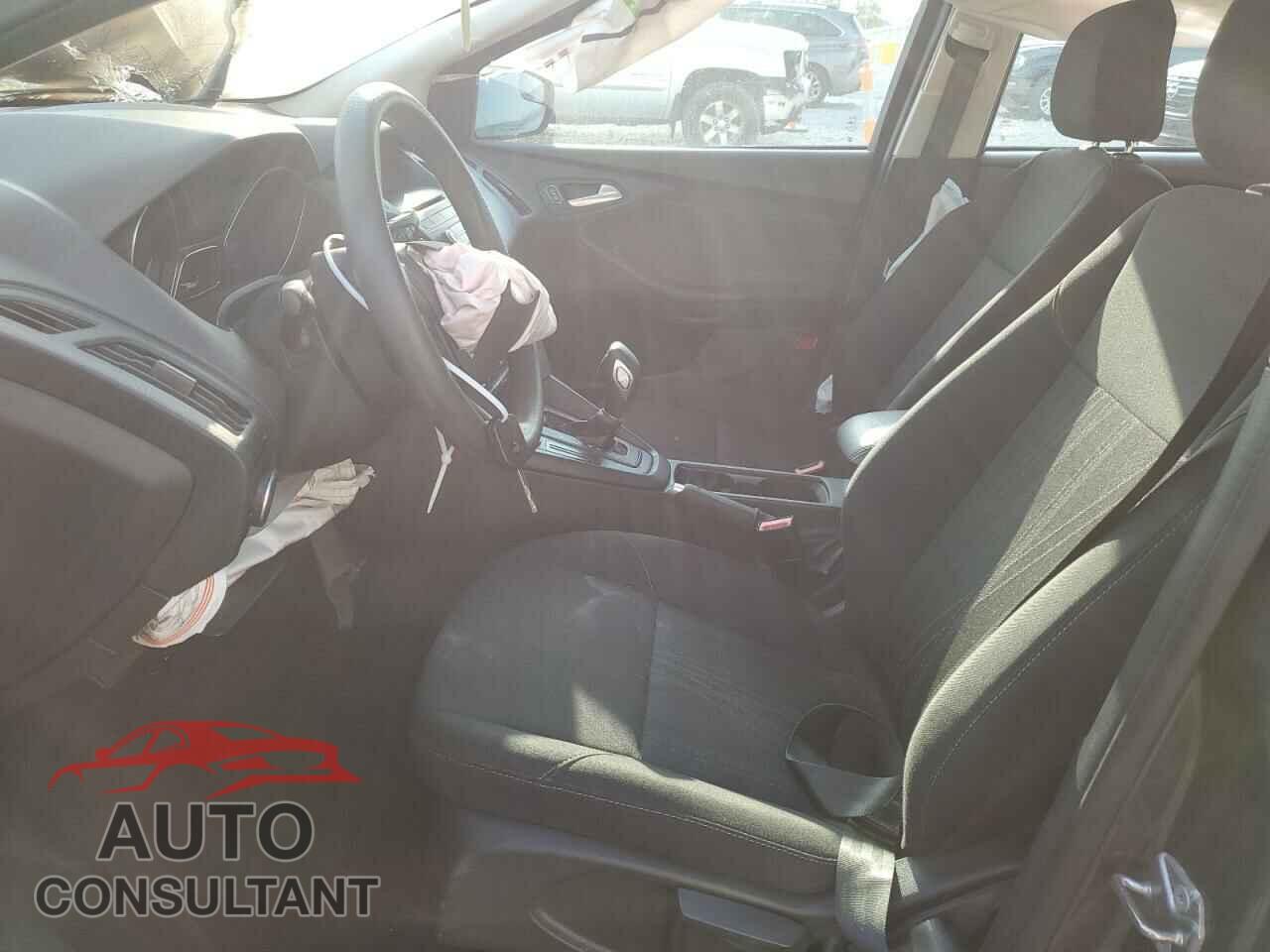FORD FOCUS 2017 - 1FADP3F24HL289746