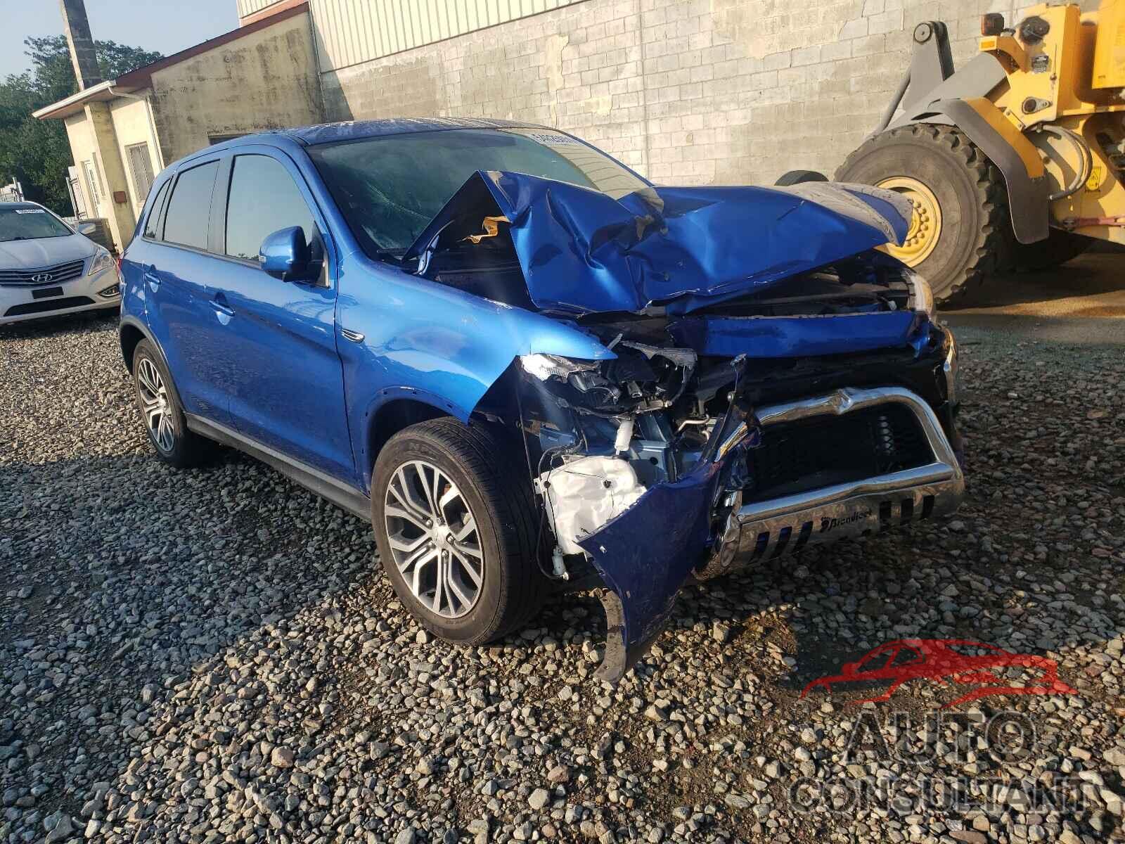 MITSUBISHI OUTLANDER 2018 - JA4AP3AU7JZ007313