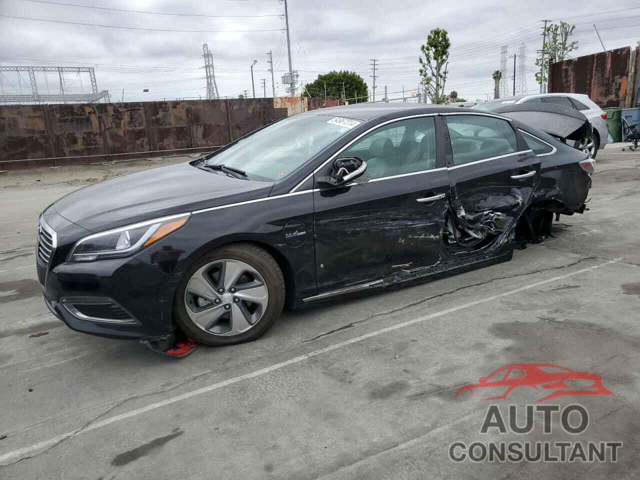 HYUNDAI SONATA 2017 - KMHE54L2XHA074393