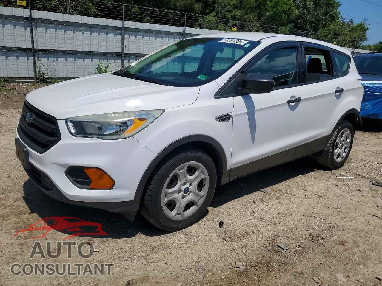 FORD ESCAPE 2017 - 1FMCU0F77HUB26801