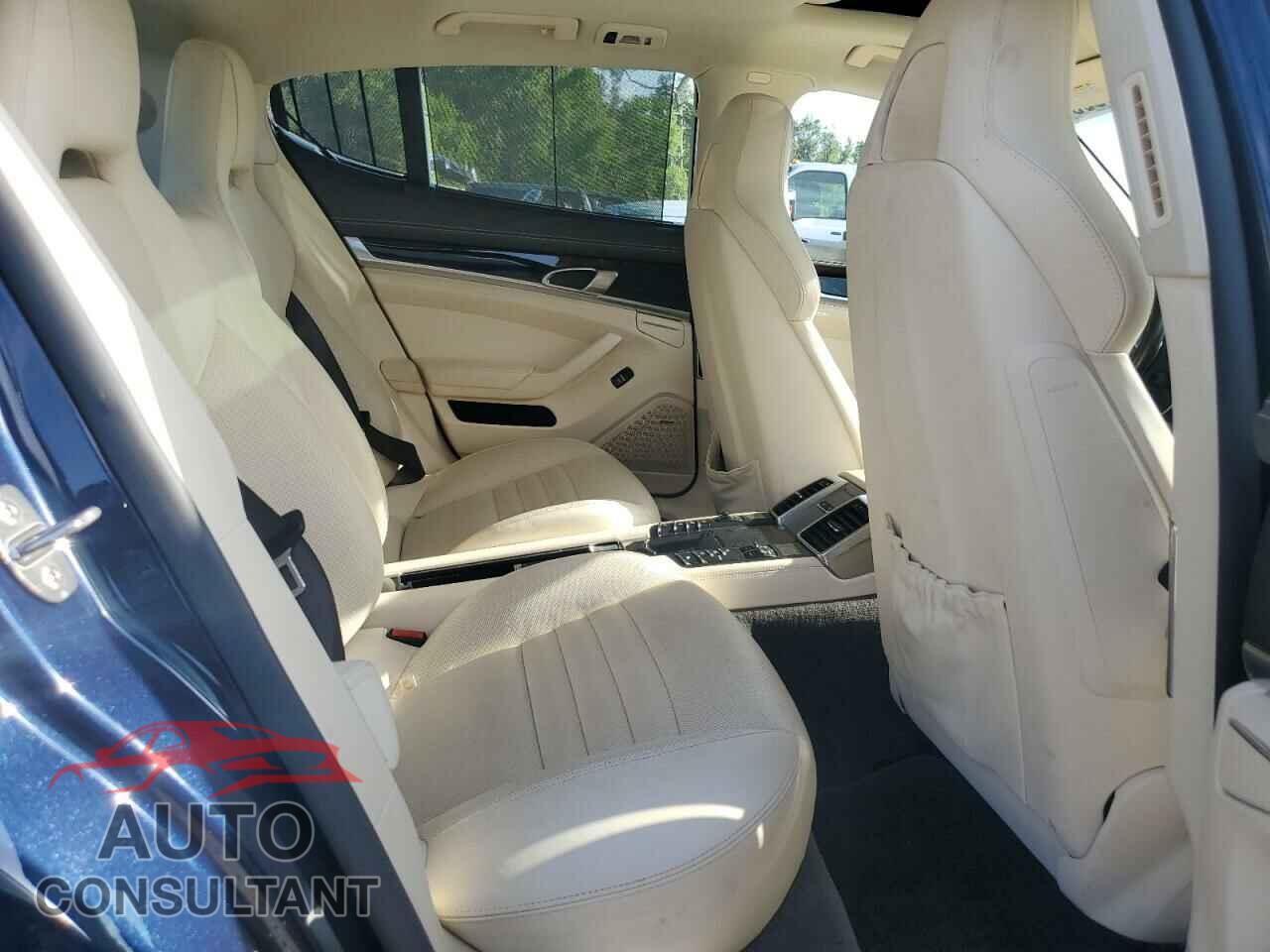 PORSCHE PANAMERA 2016 - WP0AA2A74GL006918