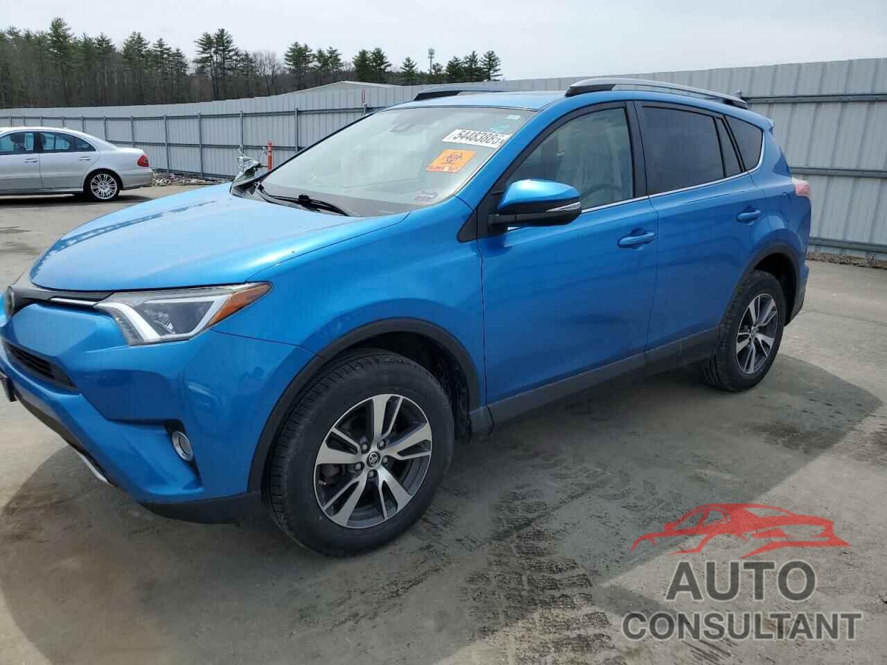 TOYOTA RAV4 2017 - JTMRFREV3HJ110187