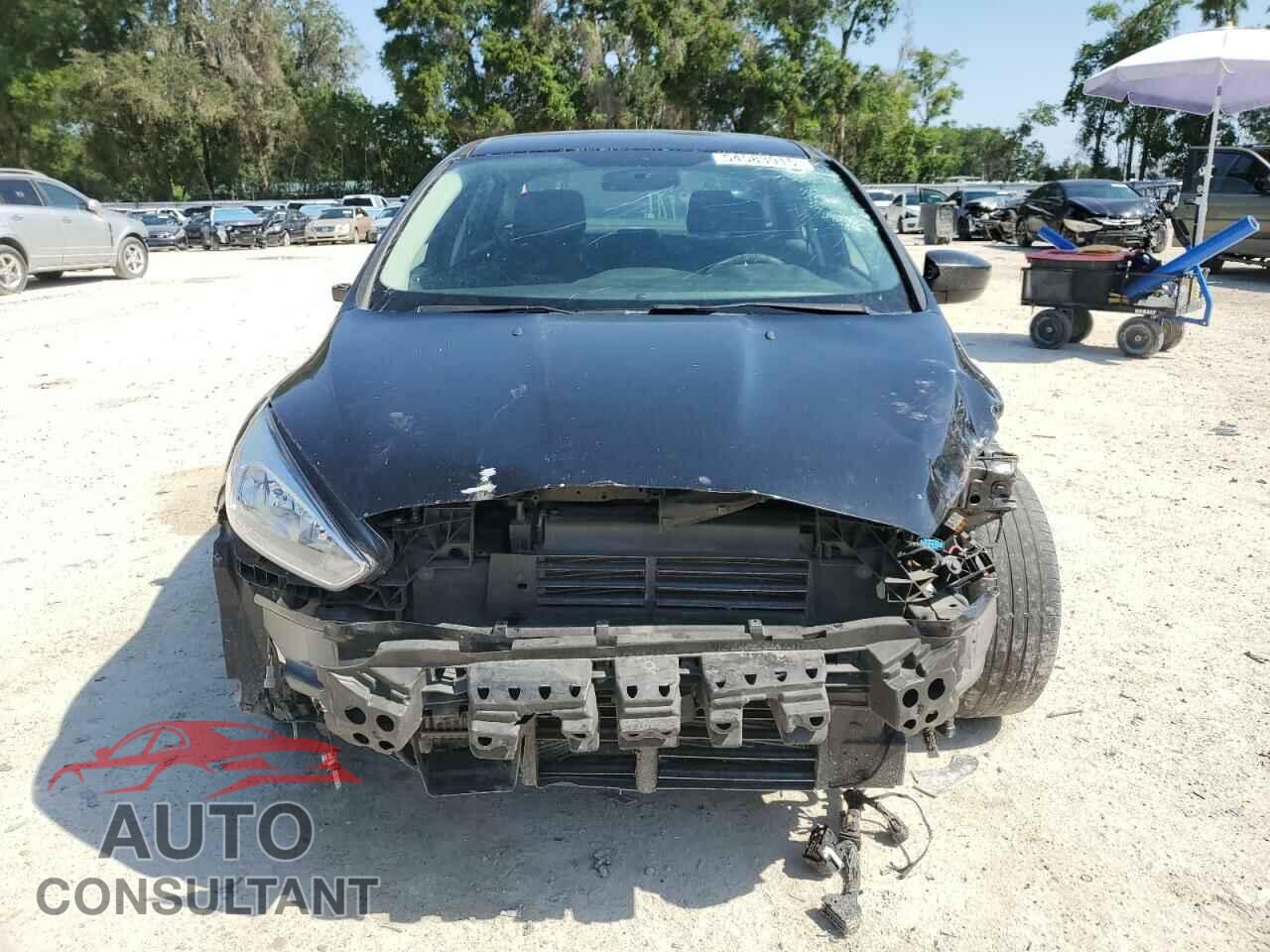 FORD FOCUS 2018 - 1FADP3FEXJL256542