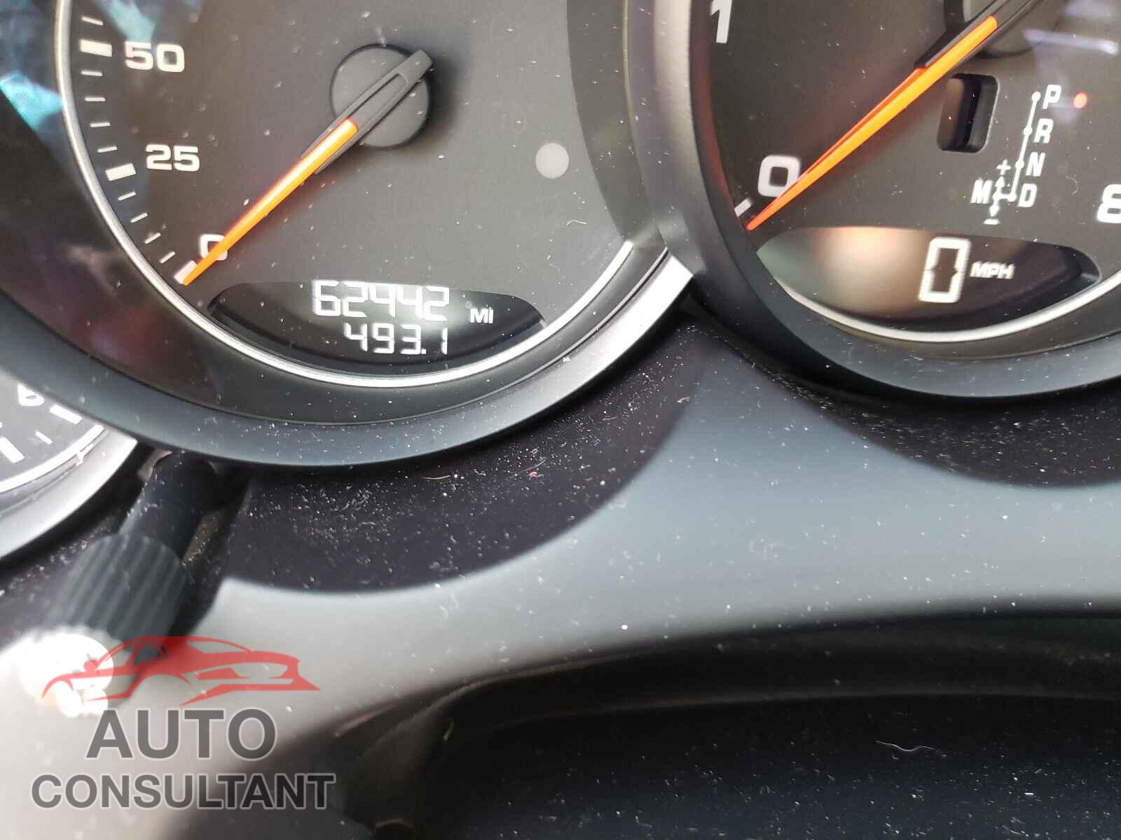 PORSCHE CAYENNE 2017 - WP1AA2A24HKA86117