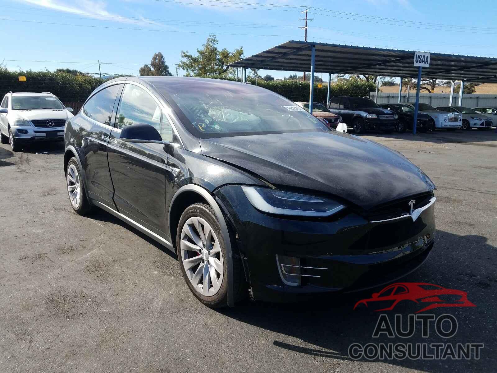 TESLA MODEL X 2016 - 5YJXCAE49GF000520