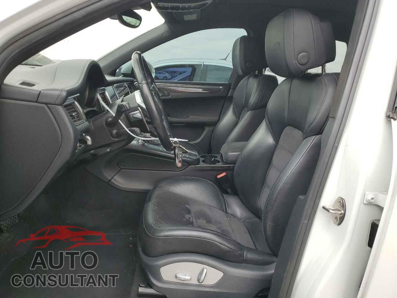PORSCHE MACAN 2017 - WP1AG2A57HLB51772