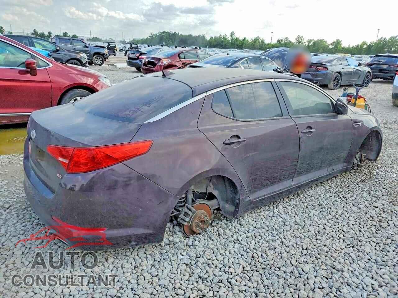 KIA OPTIMA 2011 - KNAGM4A75B5093087