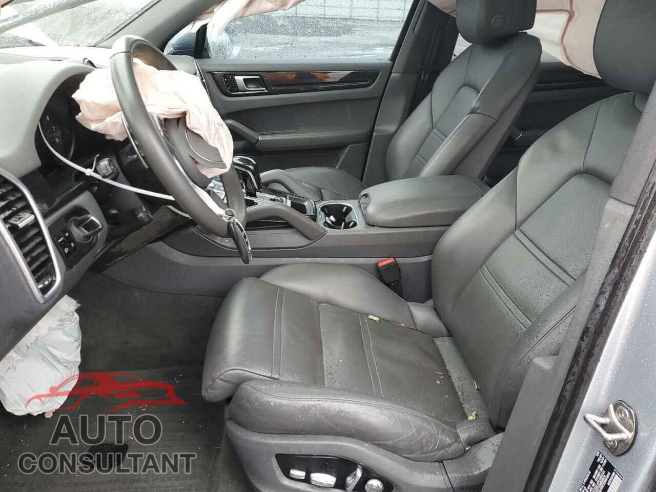 PORSCHE CAYENNE 2019 - WP1AA2AYXKDA07985