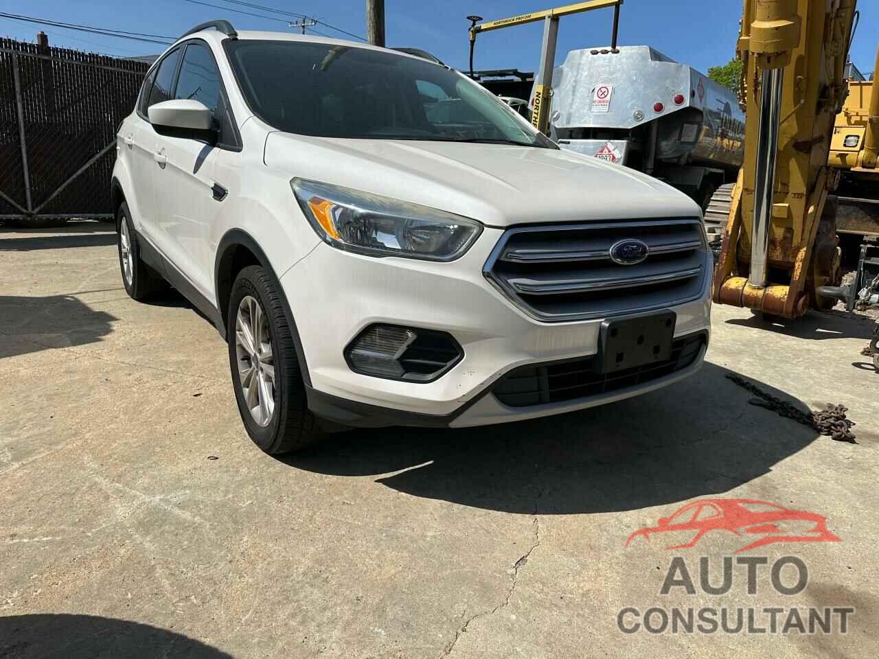 FORD ESCAPE 2018 - 1FMCU9GD3JUA46491