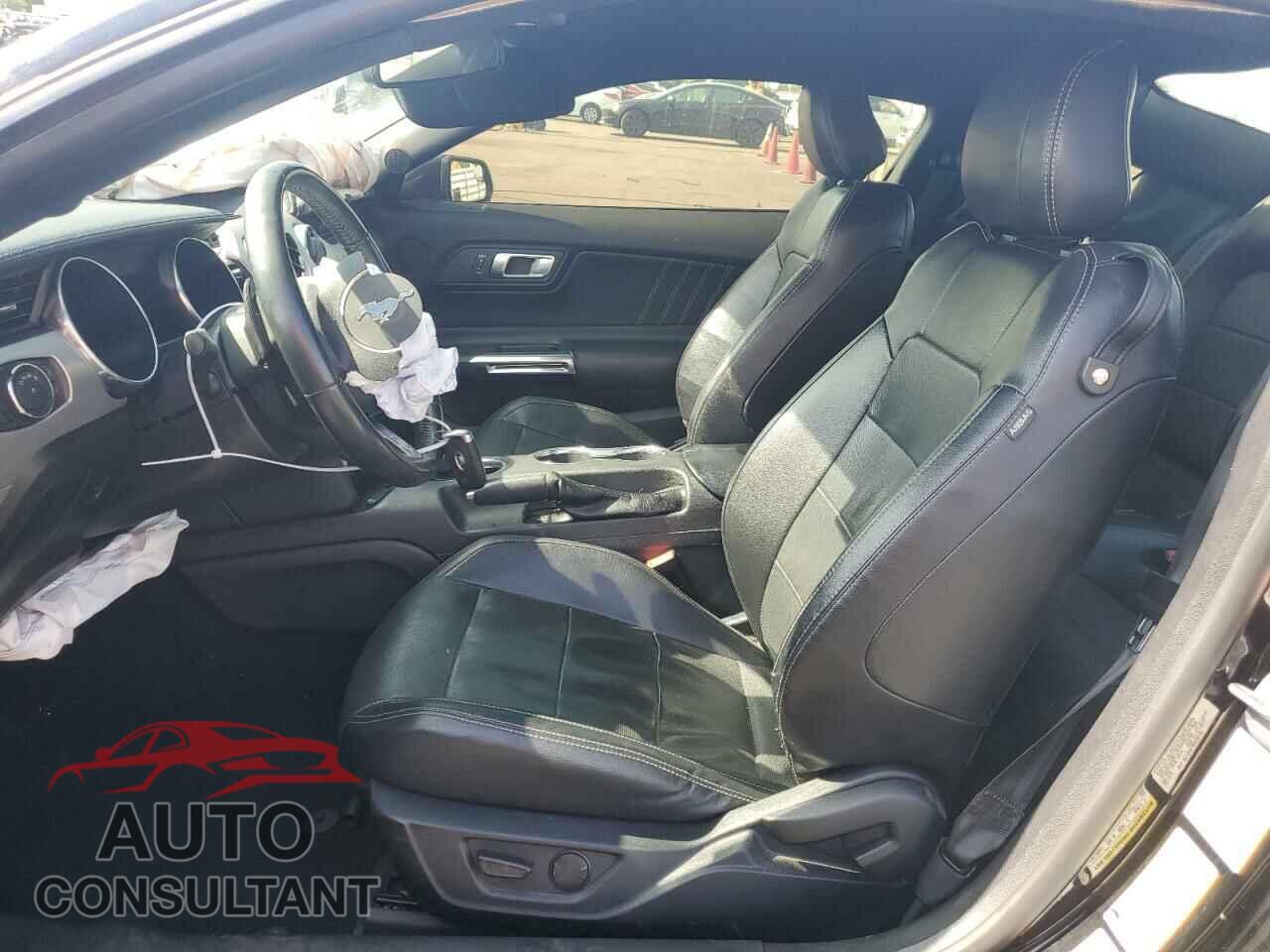 FORD MUSTANG 2020 - 1FA6P8CF8L5136040
