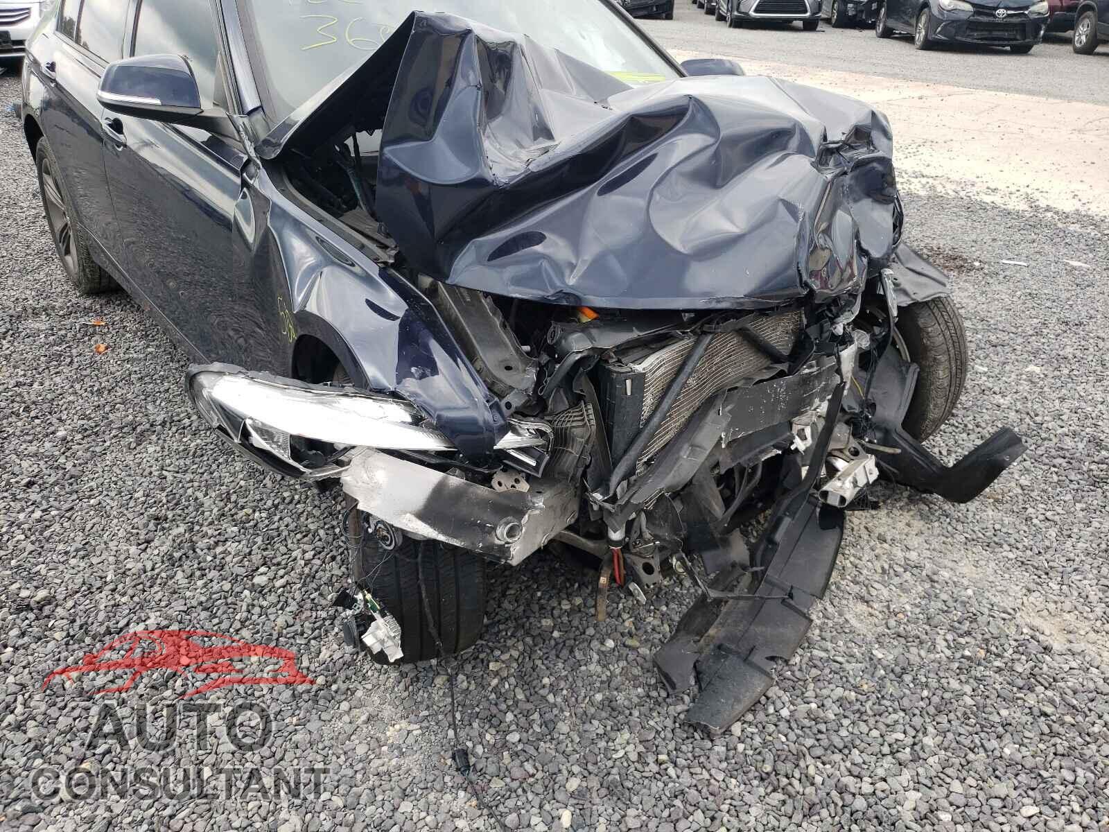 BMW 3 SERIES 2016 - WBA8E9G50GNU27988