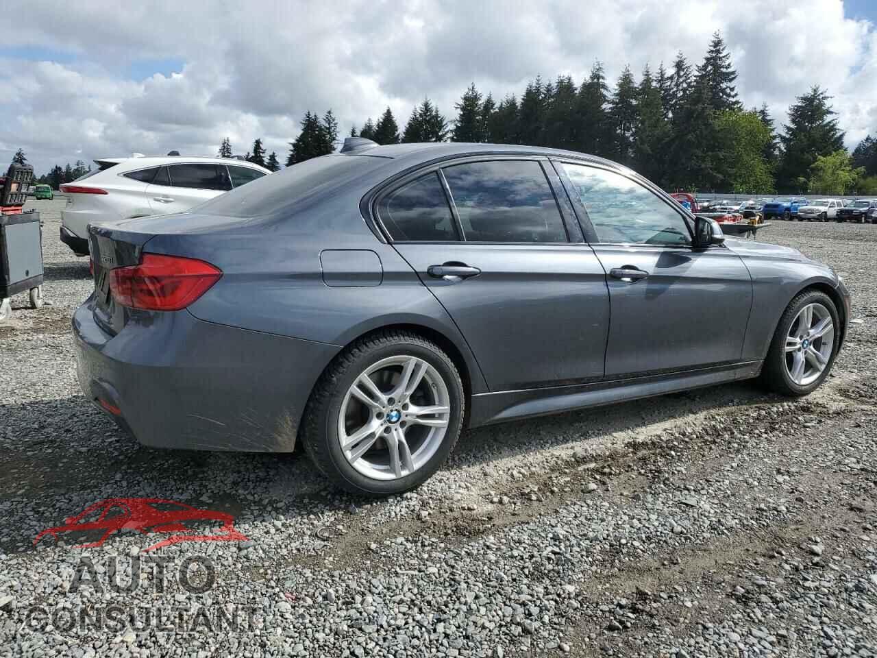 BMW 3 SERIES 2016 - WBA8E3G54GNU04128