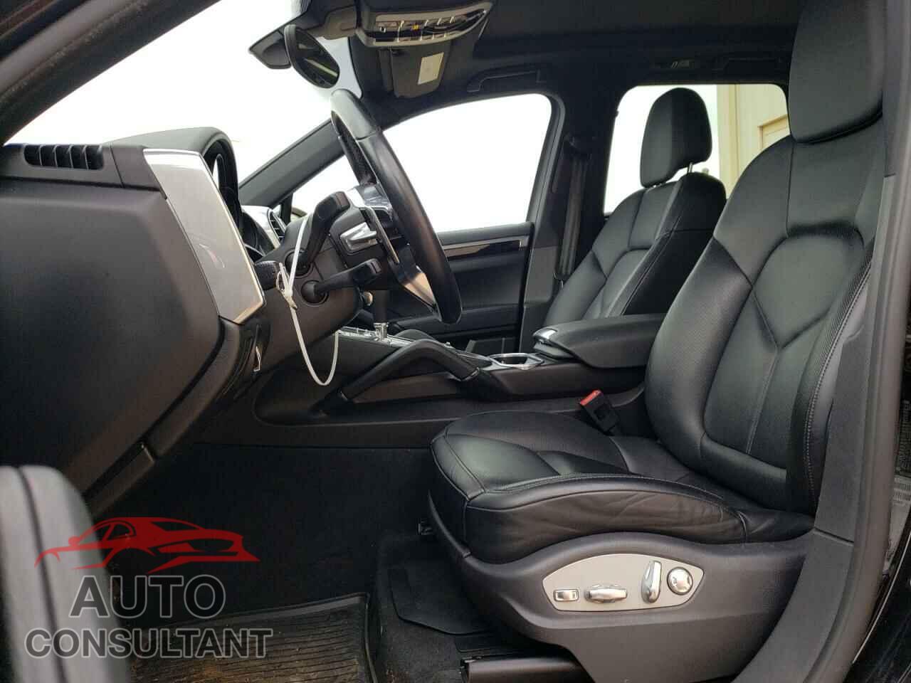 PORSCHE CAYENNE 2015 - WP1AB2A29FLA56597