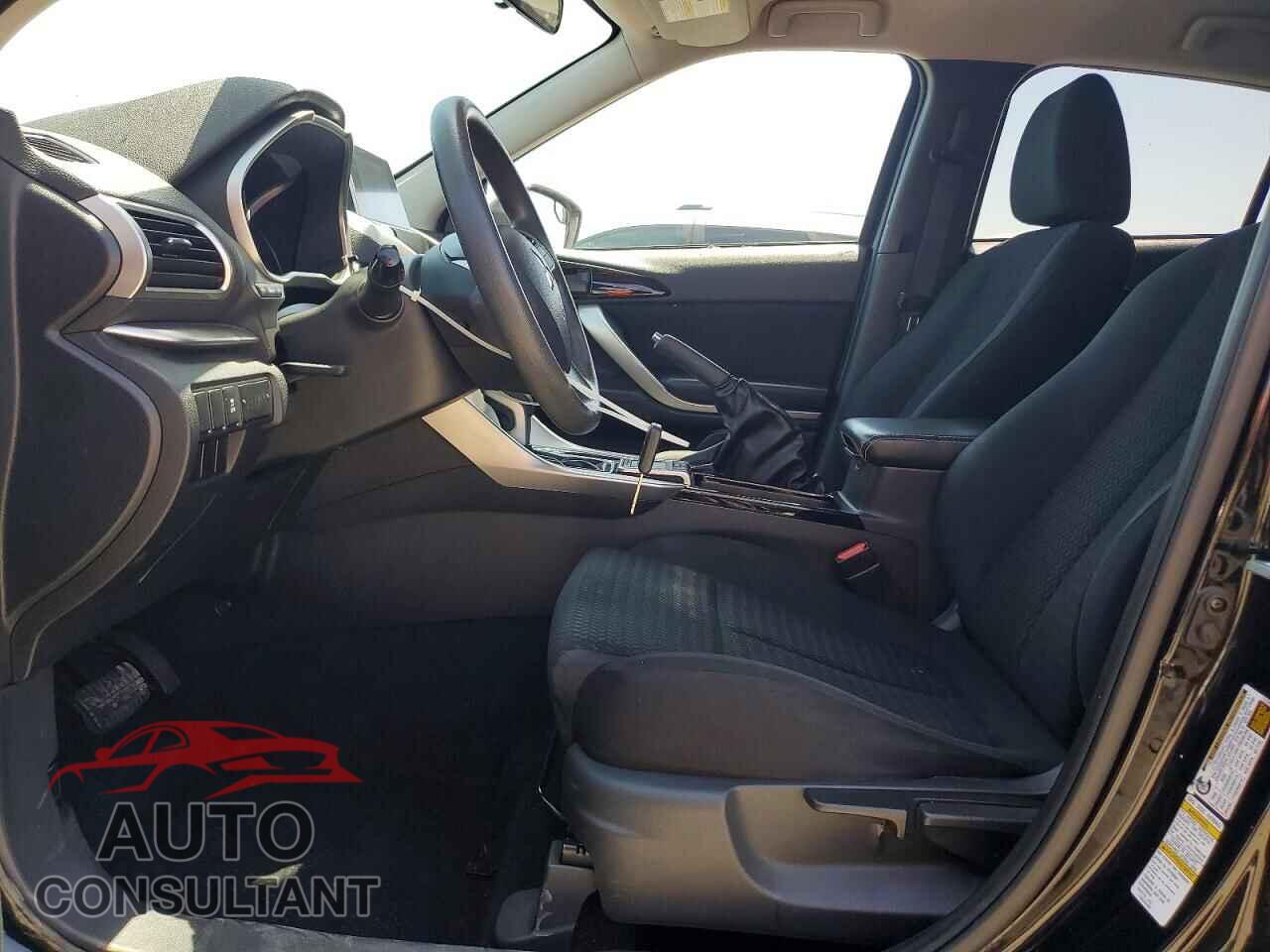 MITSUBISHI ECLIPSE 2018 - JA4AT4AA2JZ046883