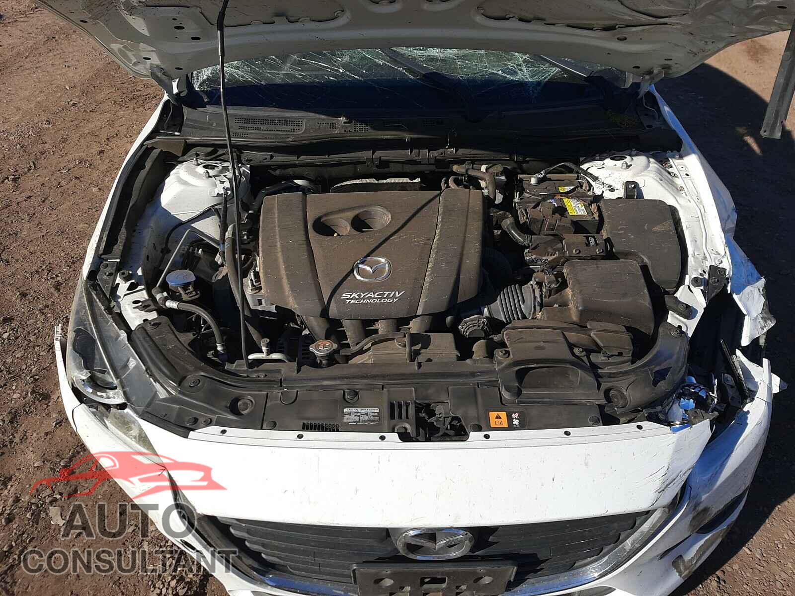 MAZDA 3 2017 - 3MZBN1U73HM120131