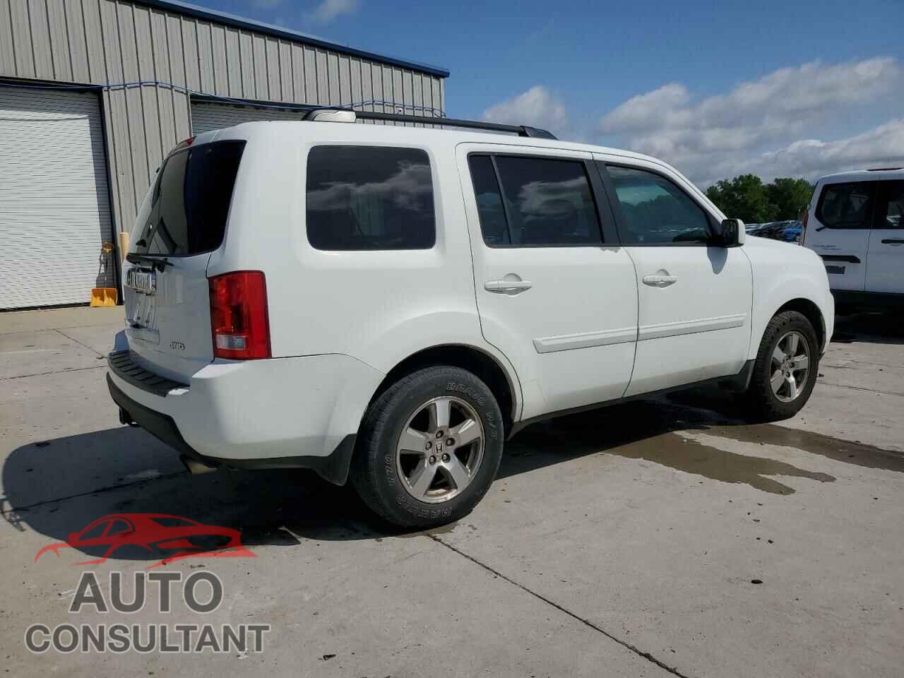 HONDA PILOT 2010 - 5FNYF4H58AB015910