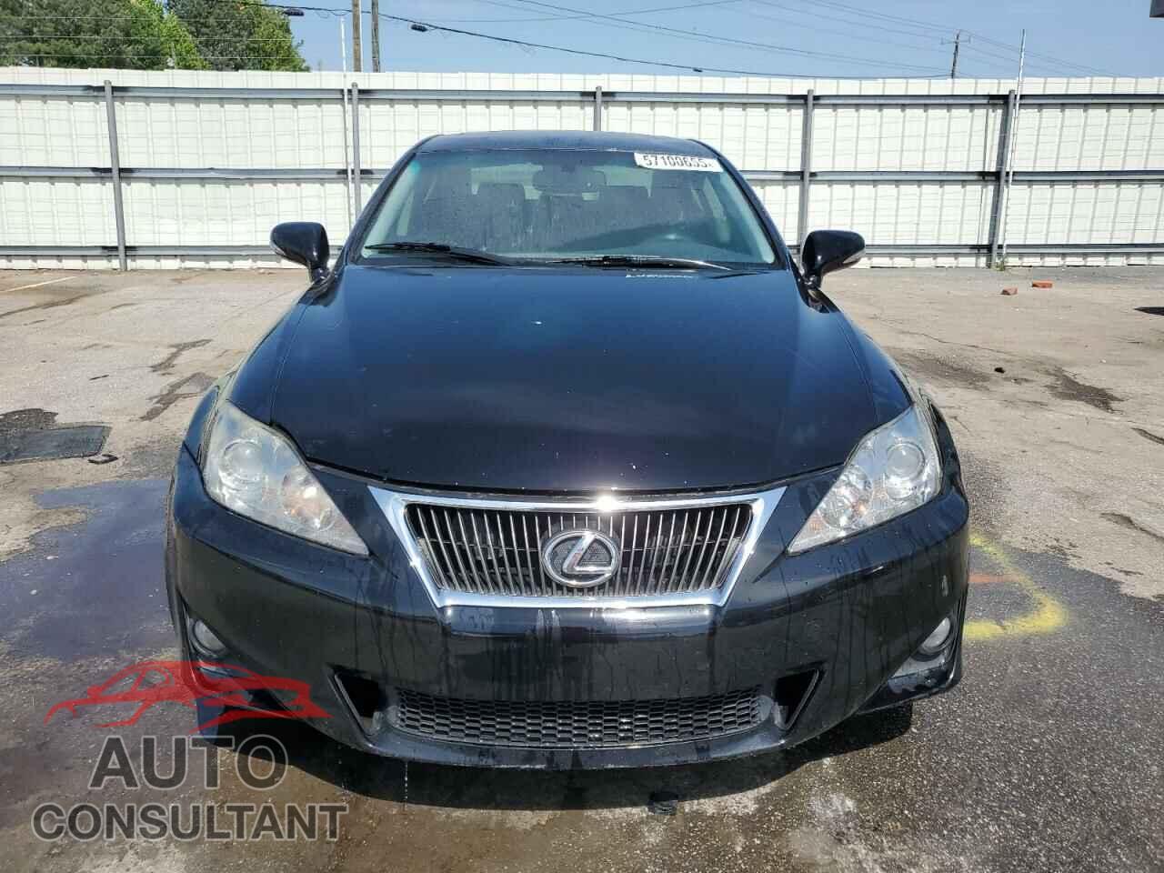 LEXUS IS 2011 - JTHBF5C28B5142120
