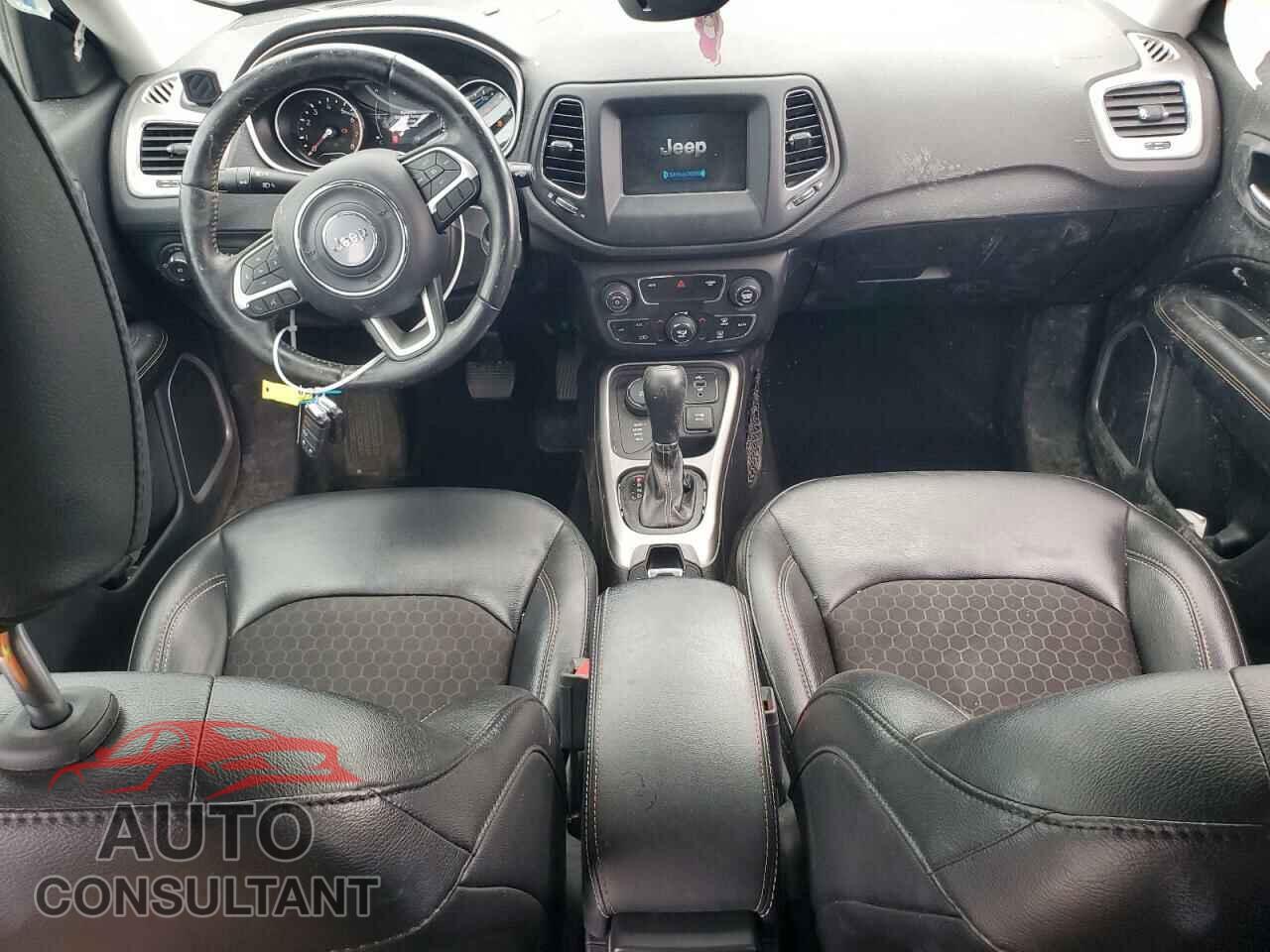 JEEP COMPASS 2020 - 3C4NJDBB8LT116160