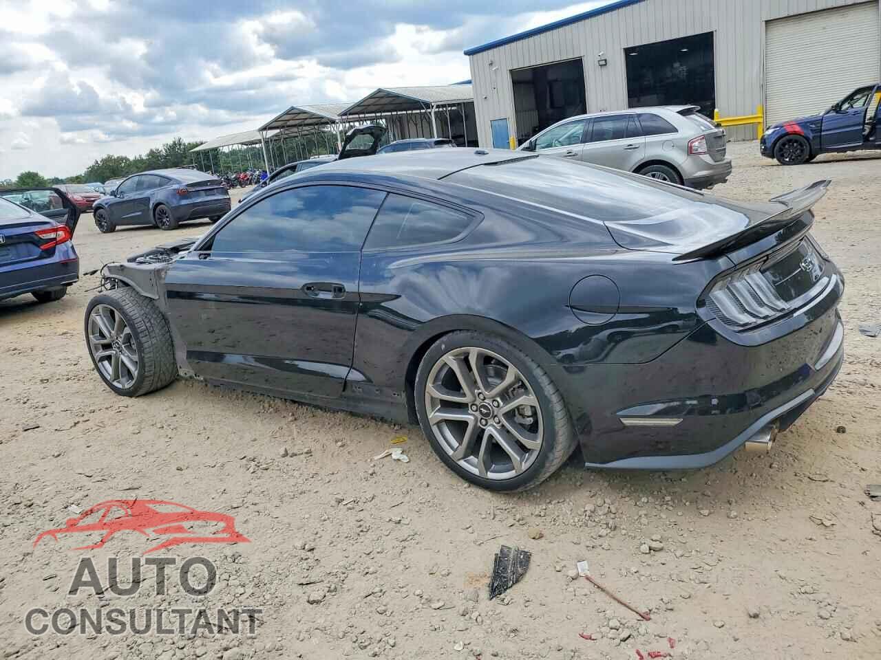 FORD MUSTANG 2018 - 1FA6P8CF7J5117217