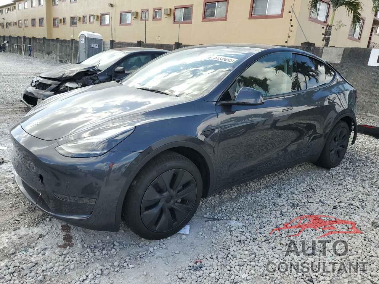 TESLA MODEL Y 2025 - 7SAYGDED9SA365475