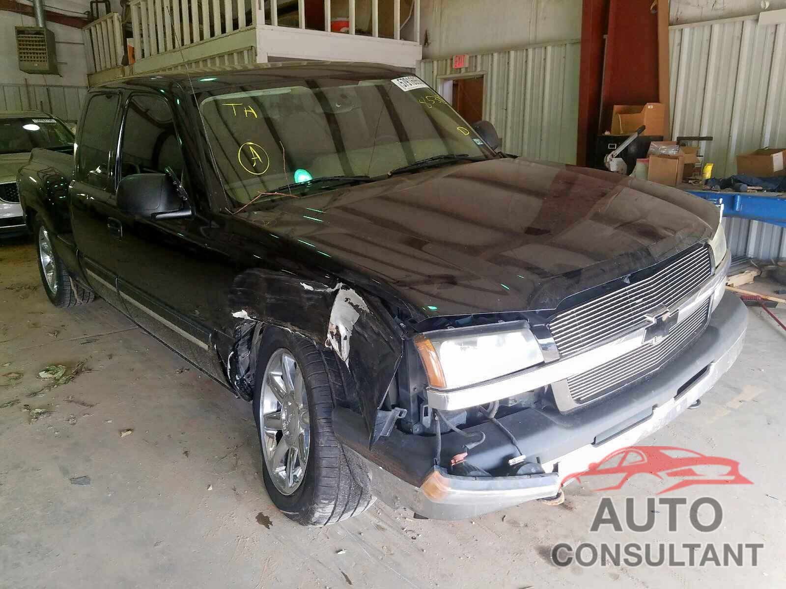 CHEVROLET SILVERADO 2004 - 1GCEC19V64Z228538