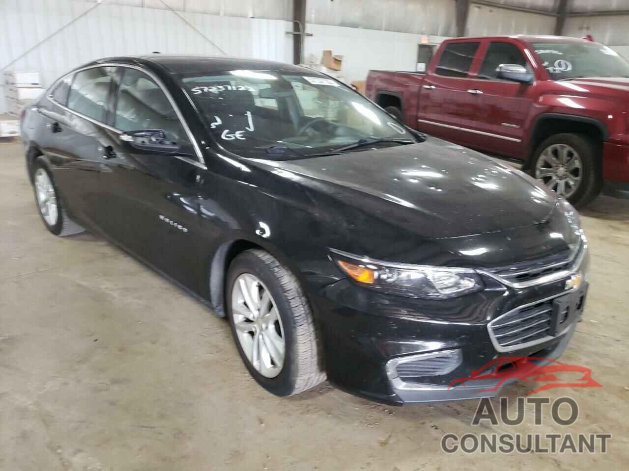 CHEVROLET MALIBU 2018 - 1G1ZD5ST1JF263945