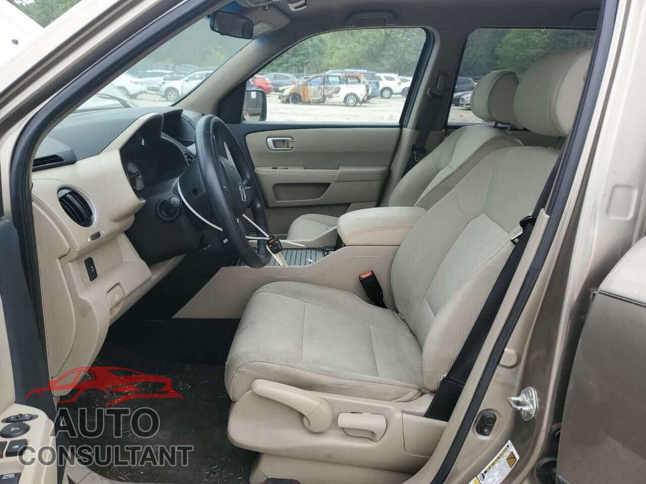 HONDA PILOT 2011 - 5FNYF4H27BB053748