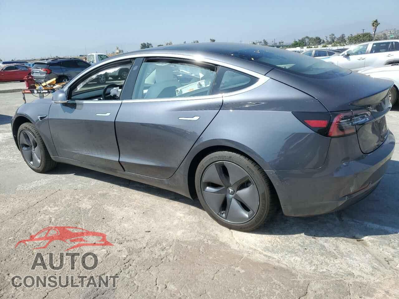 TESLA MODEL 3 2018 - 5YJ3E1EB6JF122217