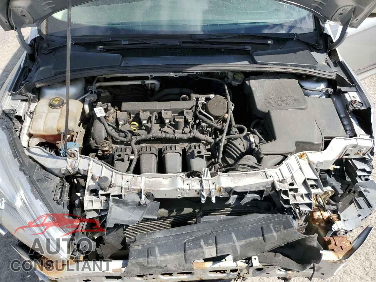 FORD FOCUS 2015 - 1FADP3F23FL253673