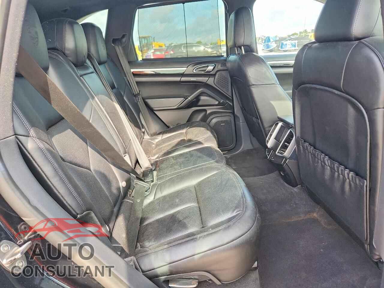 PORSCHE CAYENNE 2017 - WP1AE2A27HLA74946