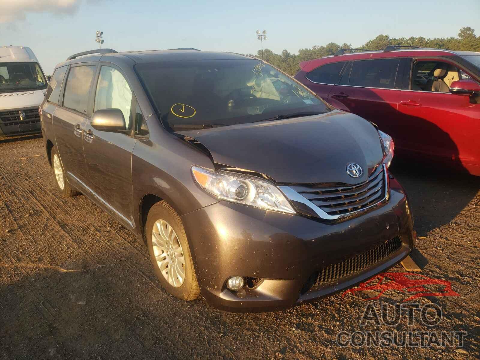 TOYOTA SIENNA 2017 - 5TDYZ3DC7HS801869