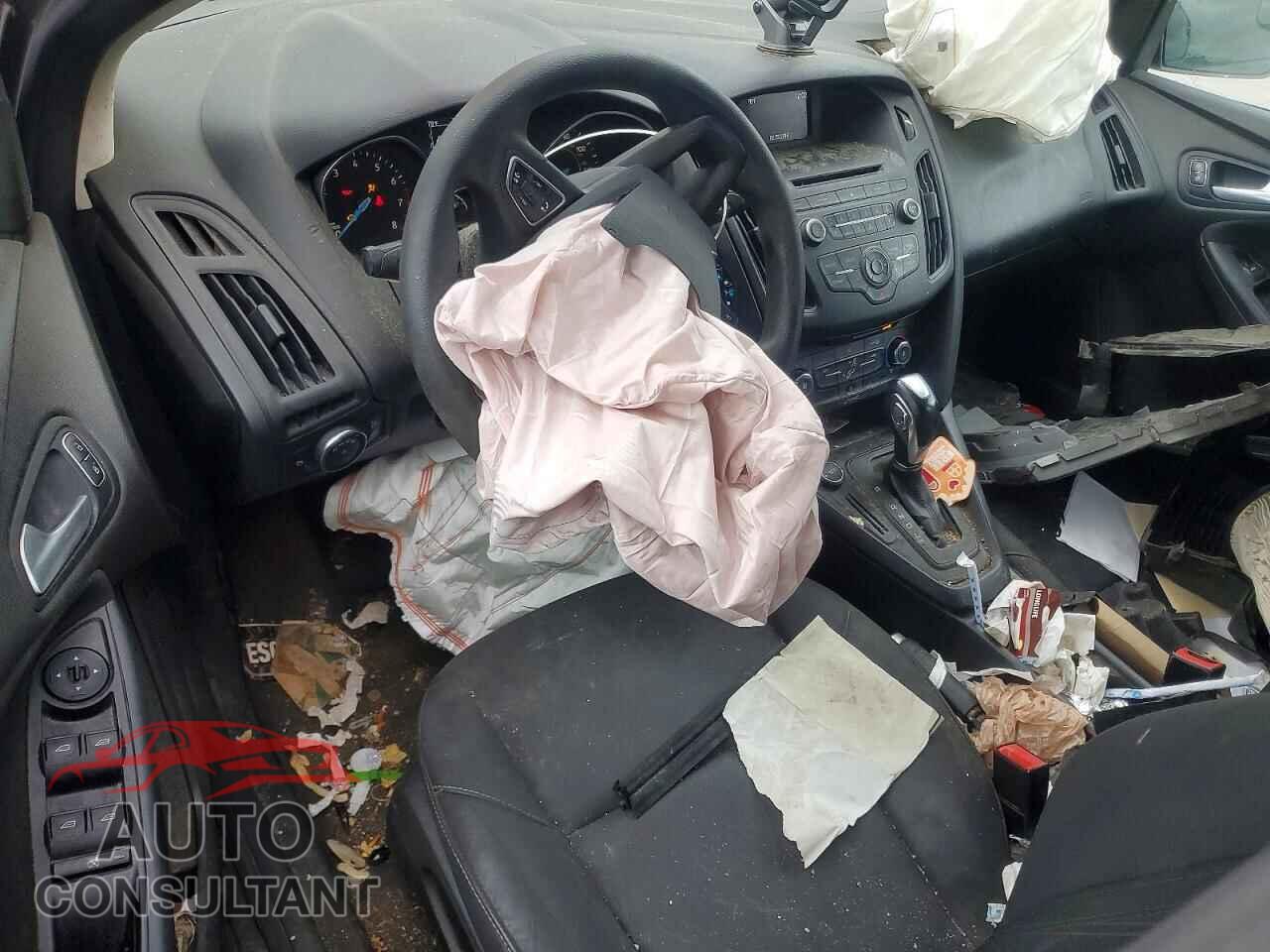 FORD FOCUS 2016 - 1FADP3F26GL303385