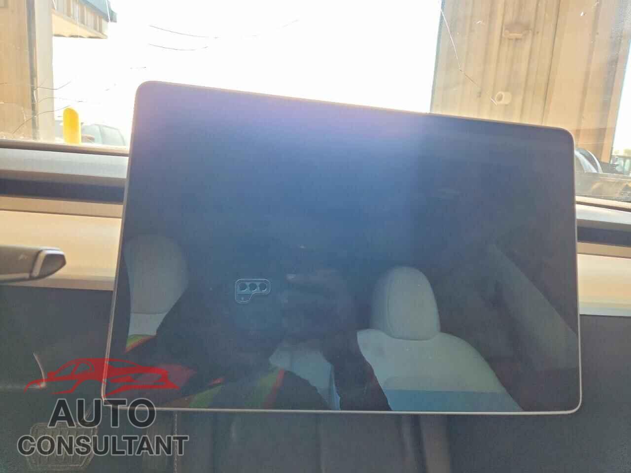 TESLA MODEL 3 2023 - 5YJ3E1EB8PF632030