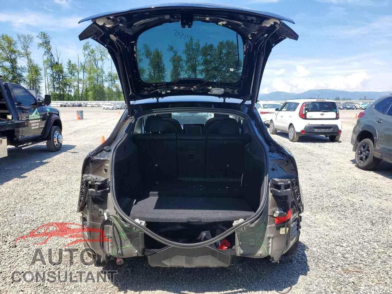 TESLA MODEL Y 2026 - 7SAYGDEEXTF541236