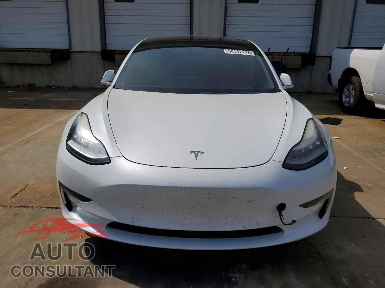 TESLA MODEL 3 2018 - 5YJ3E1EA5JF035206