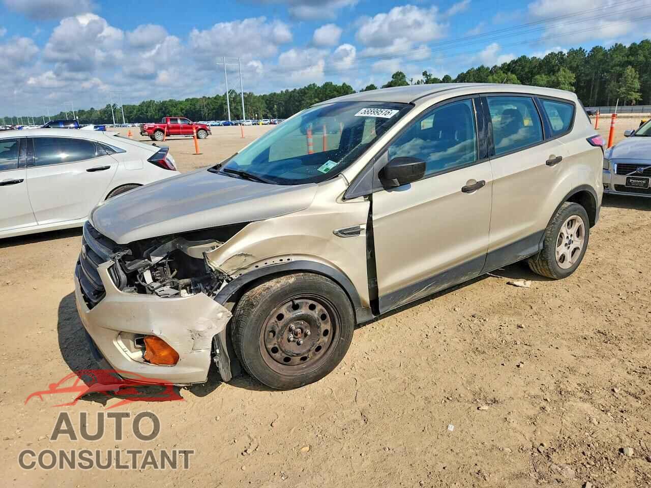 FORD ESCAPE 2017 - 1FMCU0F71HUC31429