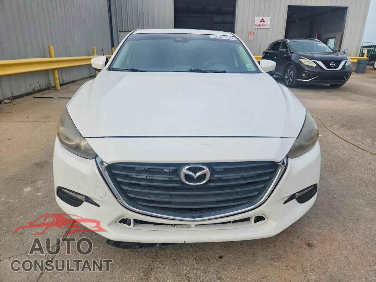MAZDA 3 2018 - 3MZBN1V30JM171586