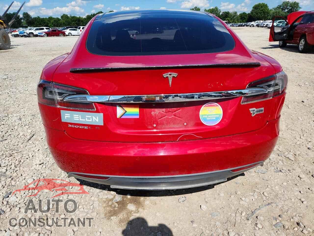TESLA MODEL S 2014 - 5YJSA1H17EFP30229