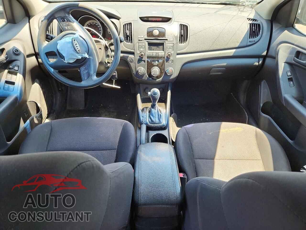 KIA FORTE 2011 - KNAFT4A26B5349014