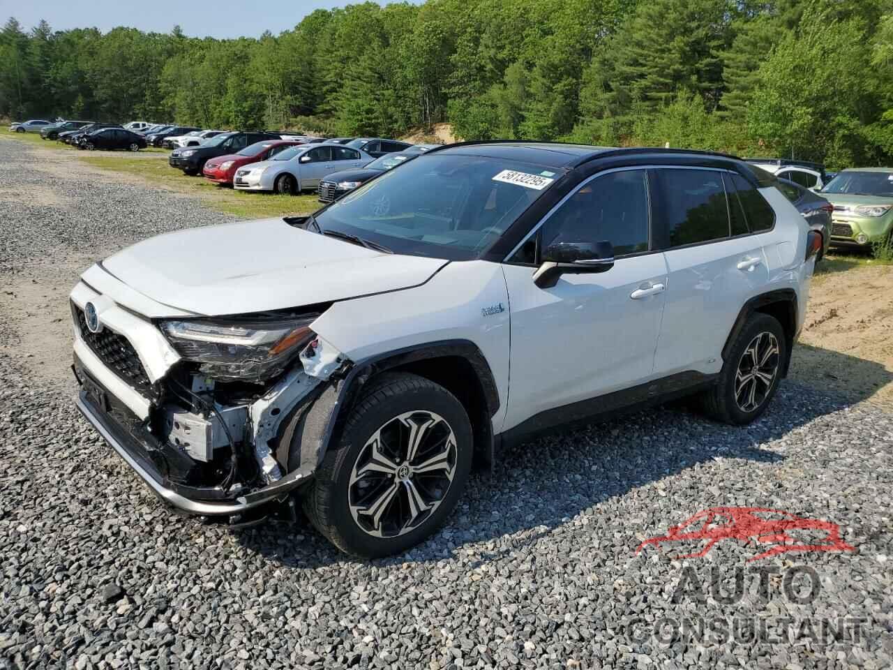 TOYOTA RAV4 2024 - JTMFB3FV6RD175593