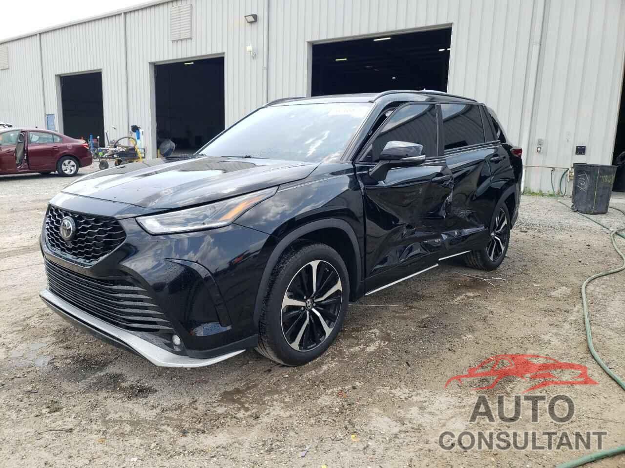 TOYOTA HIGHLANDER 2021 - 5TDJZRBH5MS159536